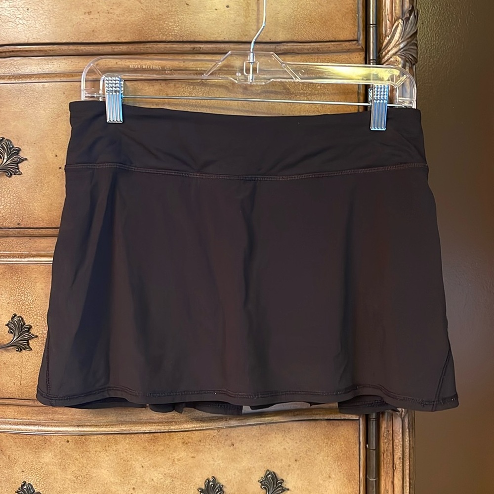 Lululemon skirt size 6